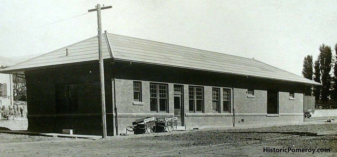 Train Depot, early 20th Century, Pomeroy WA