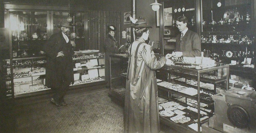 Photograph of Simenstad's Jewelry taken in approximately 1906