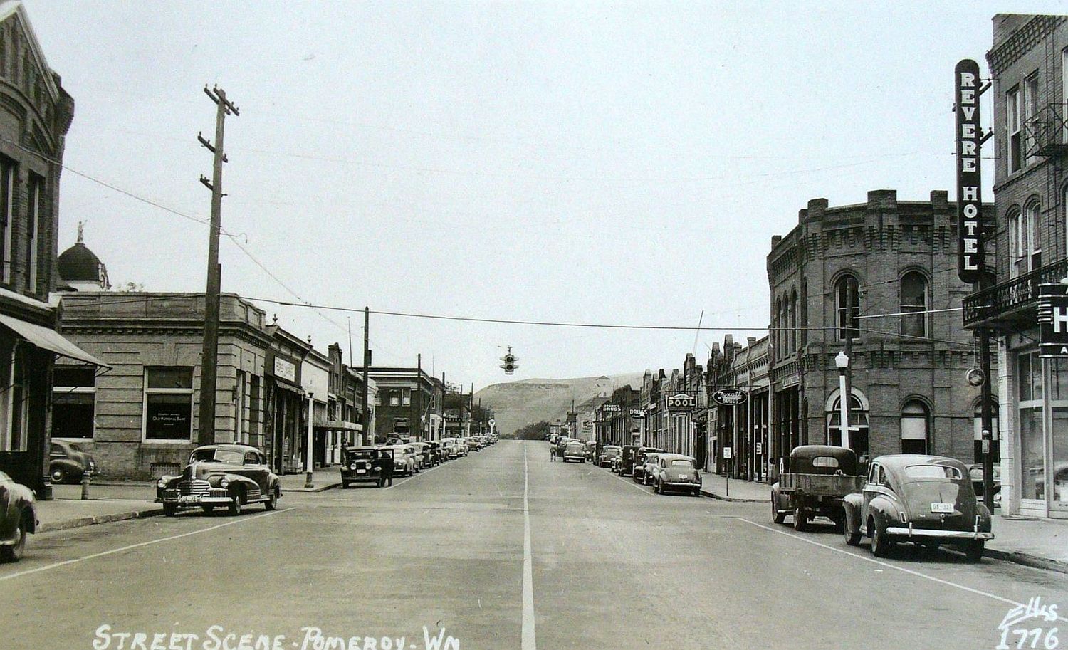 1940s Main Street with the Hotel Revere, Pomeroy WA