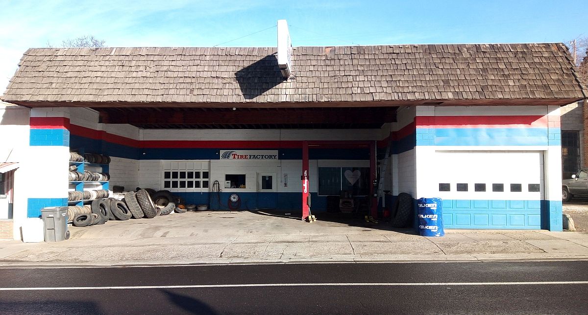 Storey's Tire Factory, Pomeroy Washington, 2021